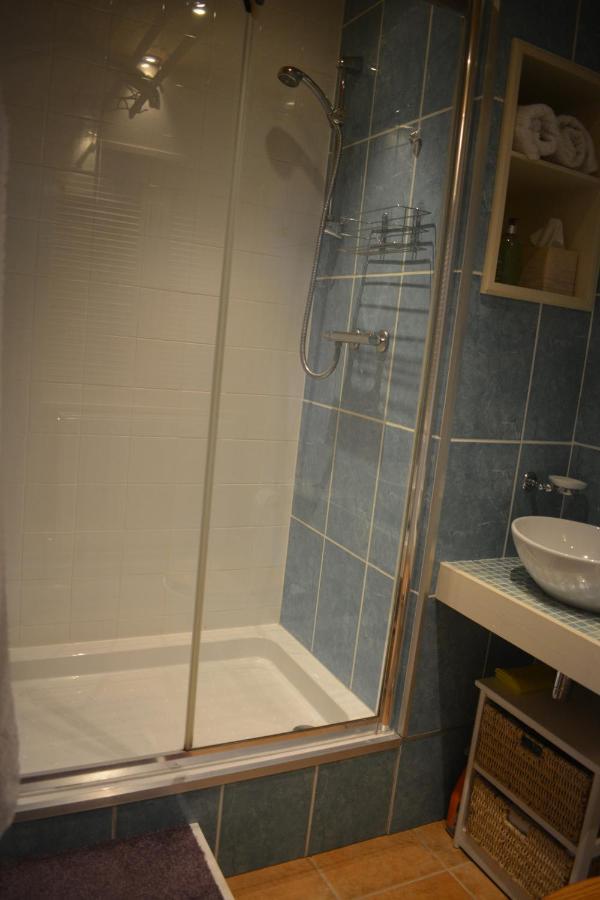 Distant Lights Apartment Lower Boscaswell ภายนอก รูปภาพ